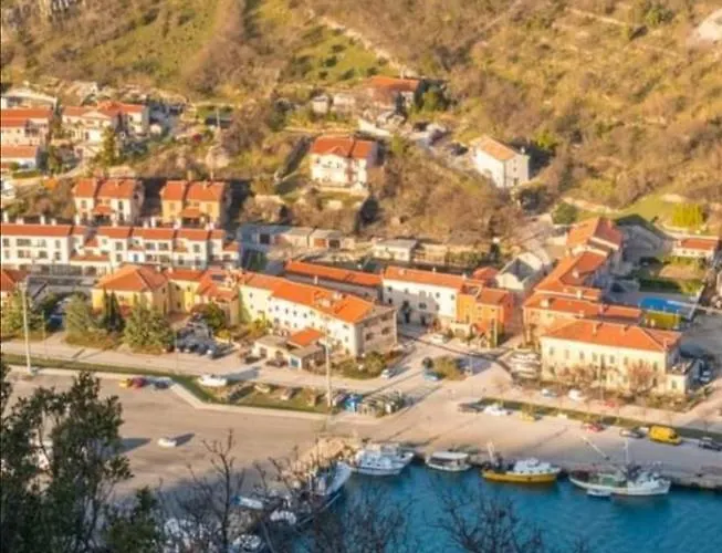 Bernik Gostinjska kuća *