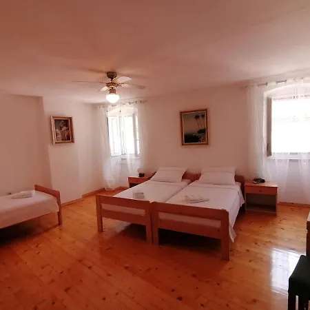 Konukevi Bernik Plomin